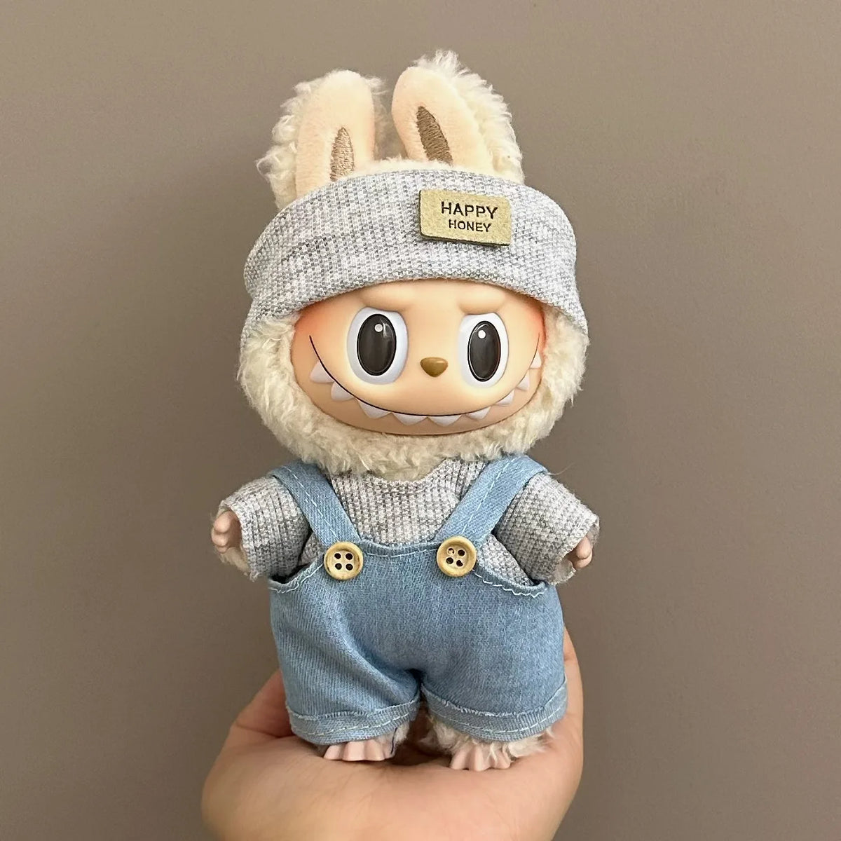 Ropa de diseño para Labubu