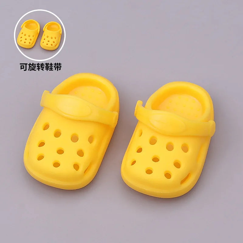 Sandalias y chanclas para Labubu