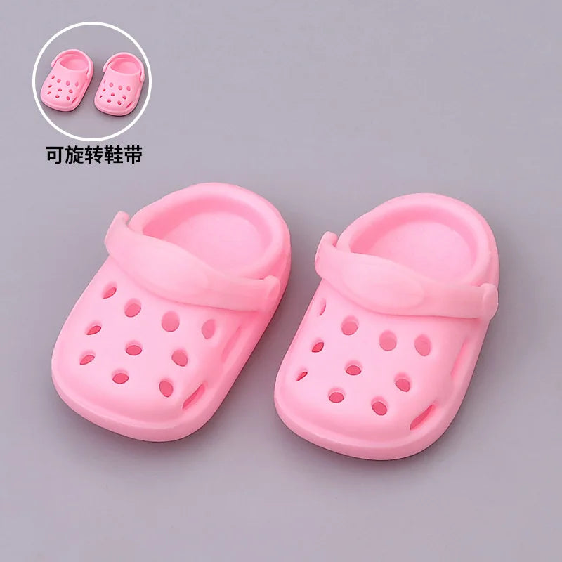 Sandalias y chanclas para Labubu