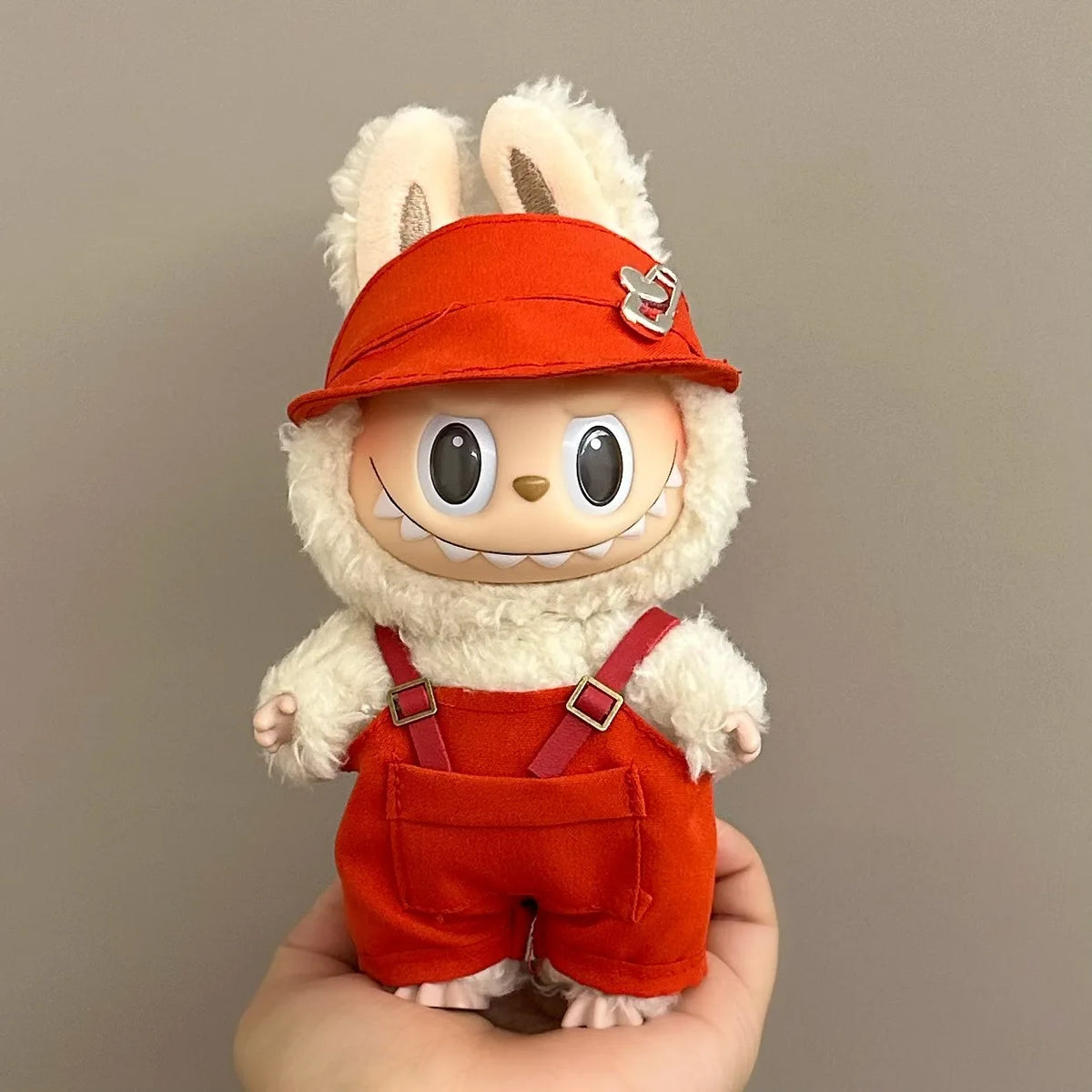 Ropa de diseño para Labubu