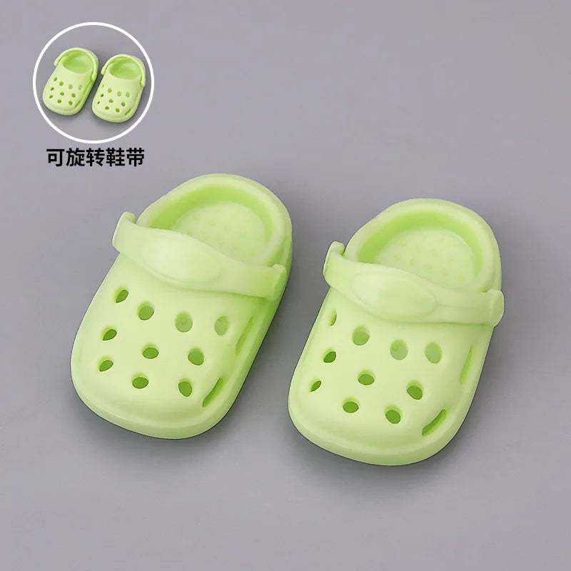 Sandalias y chanclas para Labubu