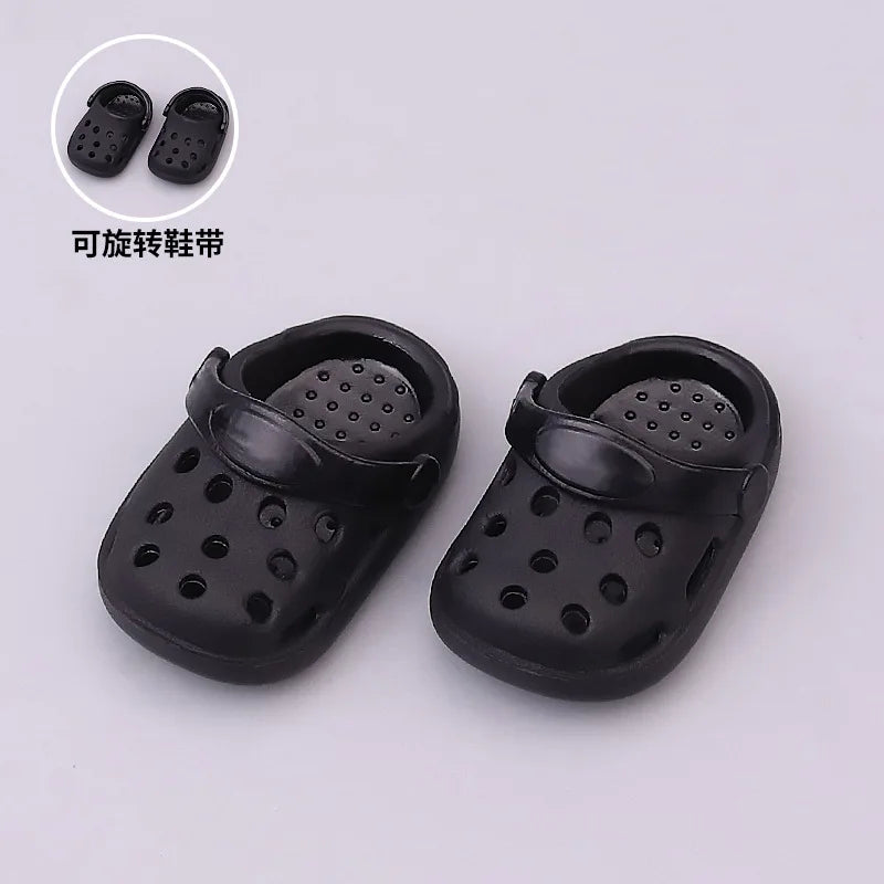 Sandalias y chanclas para Labubu