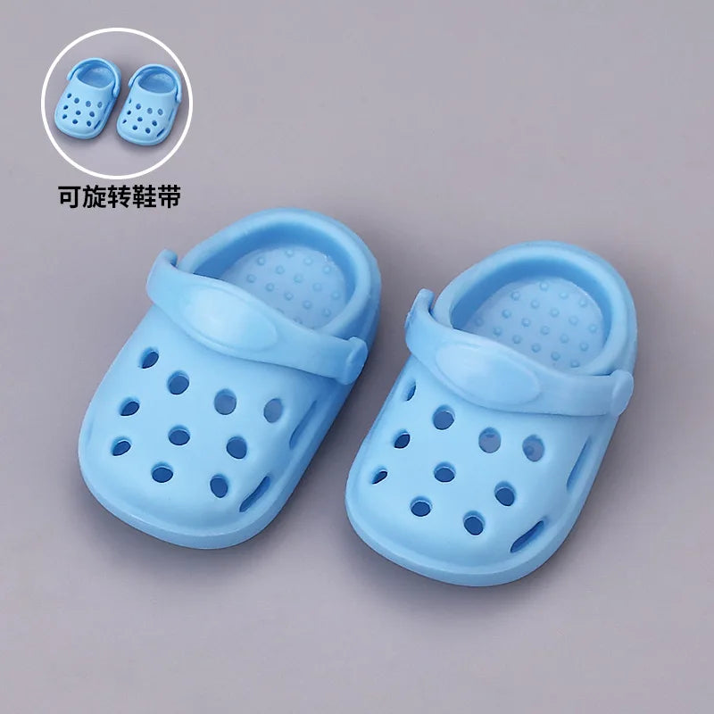 Sandalias y chanclas para Labubu