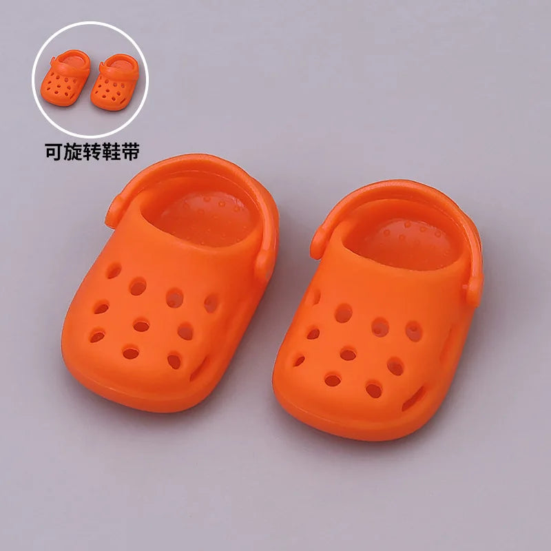 Sandalias y chanclas para Labubu