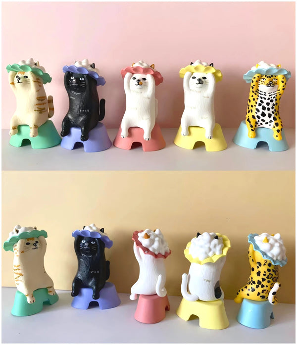 Gatos lavándose la cabeza — hora del champú · gachapon coleccionable